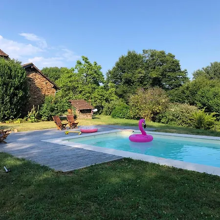 Σπίτι διακοπών Aux Cotes Des Chenes Piscine Et Nature Saint-Paul-la-Roche